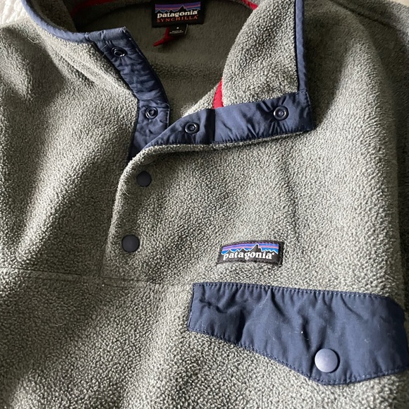 Patagonia Men's Synchilla® Snap-T® Fleece Pullover - Picture 3 of 4